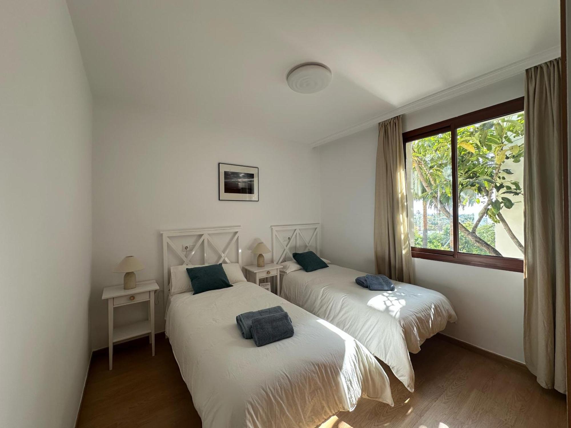 Сasa de vacaciones Serena Marbella - Exclusive Retreat With Pool