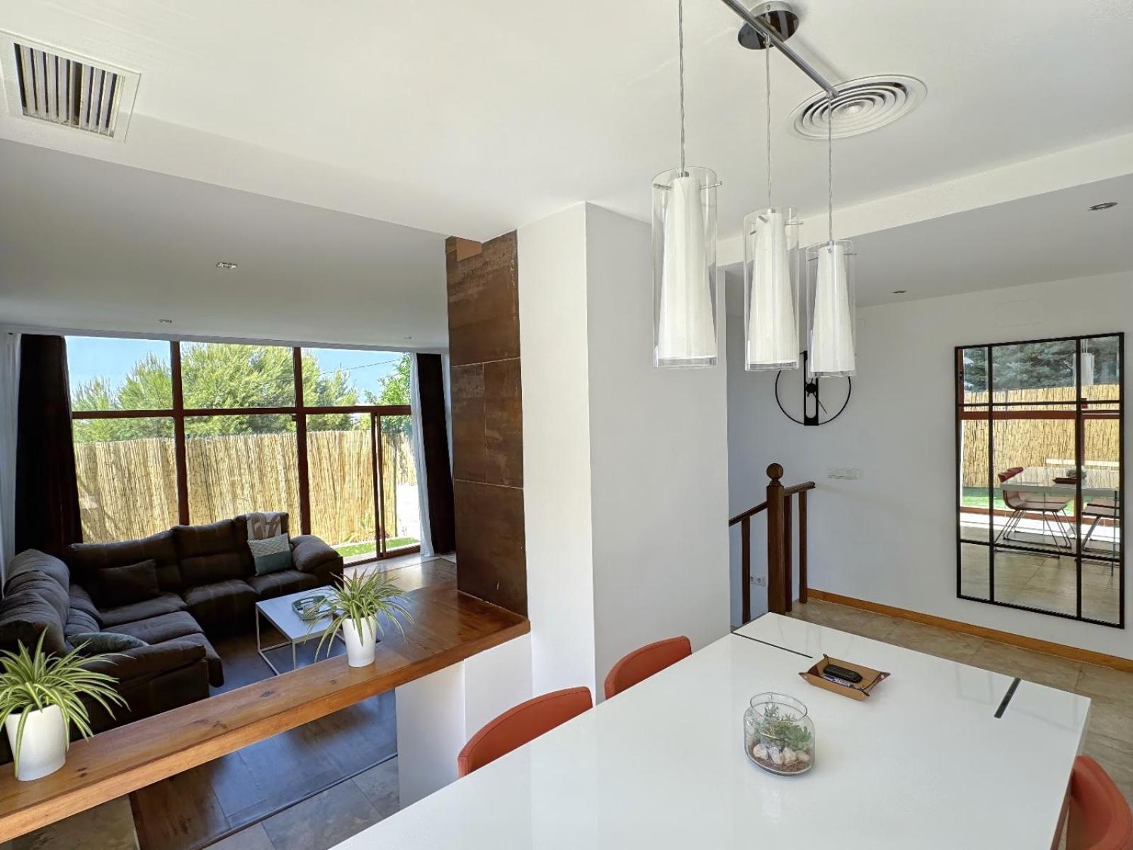 Сasa de vacaciones Serena Marbella - Exclusive Retreat With Pool Estepona